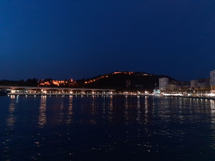 Málaga: Sunset Catamaran Trip - What the $27 price really gets you