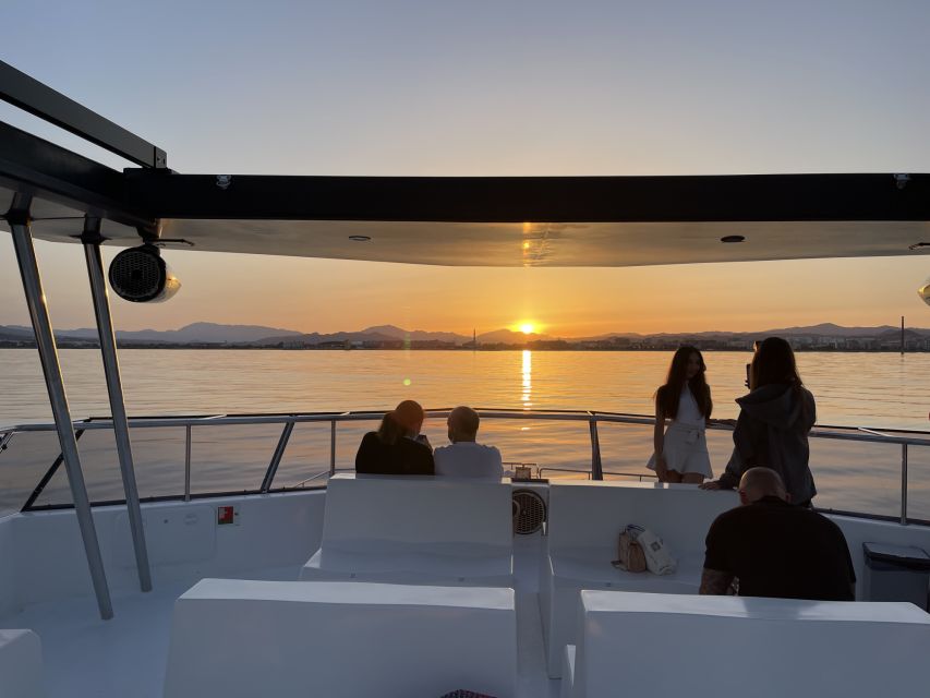Málaga: Sunset Catamaran Trip - A smooth cruise along the Mediterranean