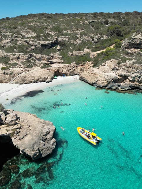 Mallorca: Caló des Moro and Cala Marmols Boat Tour - Es Pontàs, a natural arch made for photographs