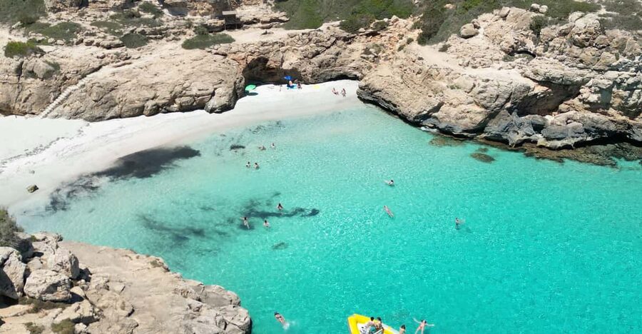 Mallorca: Caló des Moro and Cala Marmols Boat Tour - The return through Cala Figuera