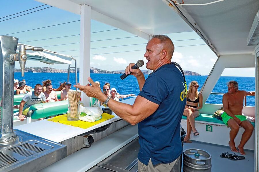 Mallorca: Dolphin Watching Cruise - Who Will Enjoy This Trip Most?