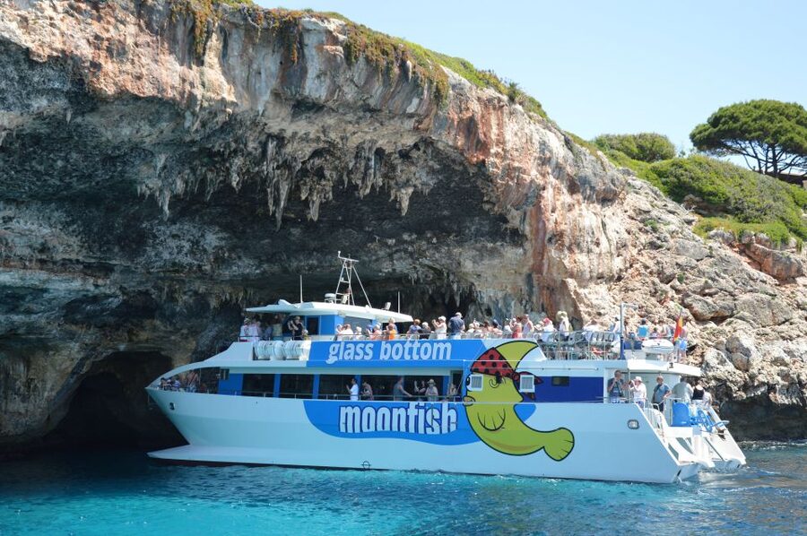 Mallorca: Glass-Bottom Catamaran Along the East Coast - Why this catamaran is a useful way to see Mallorca’s east coast