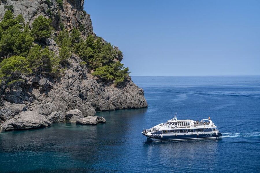 Mallorca: Island Tour with Boat, Tram & Train from the South - Sóller, the Tram, and a Short Taste of the Town