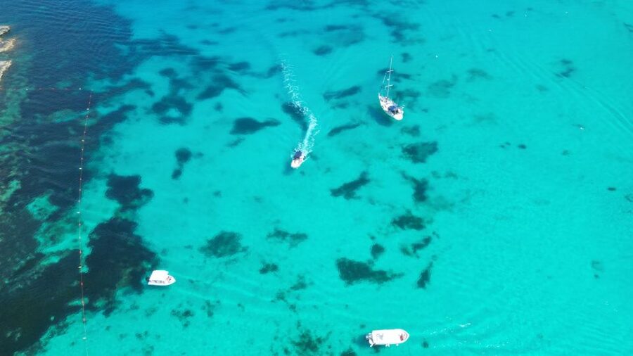 Malta: Crystal/Blue Lagoon, Comino & Gozo Private Boat Trip - Comino’s caves, coves, and rock walls