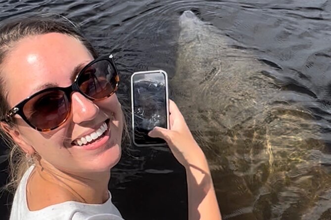 Manatee Sightseeing and Wildlife Boat Tour - The first minutes on Florida’s waterways