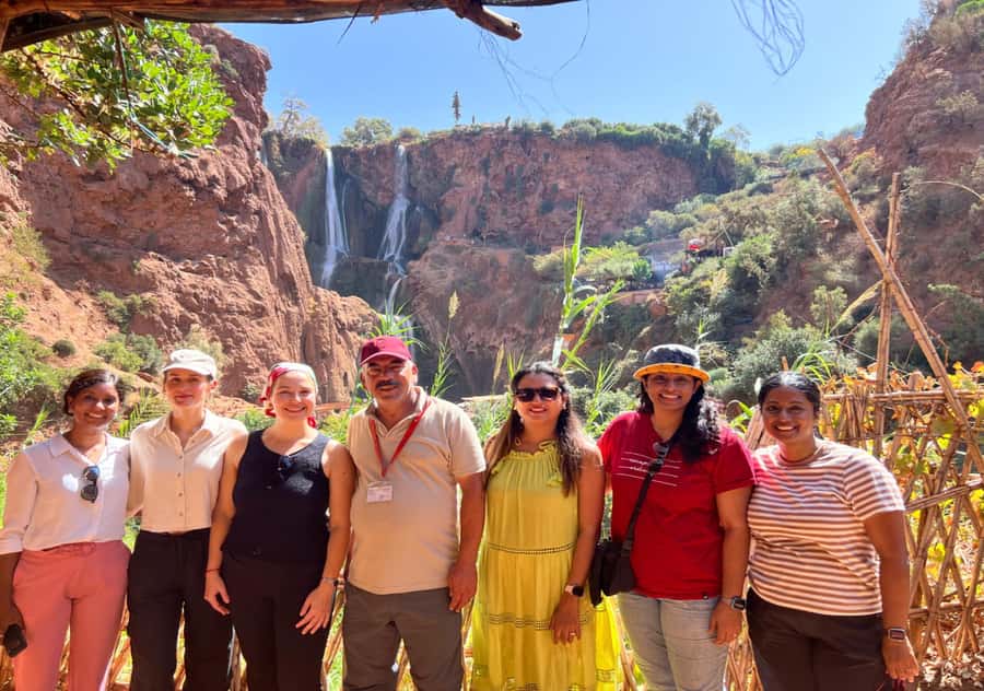 Marrakech: Day Tour to Ouzoud Waterfalls with Boat Trip - Walking down to the basin
