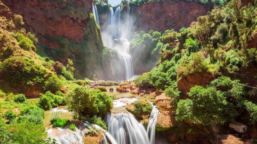 Marrakech: Ouzoud Waterfalls Guided Day Trip with Boat Ride - Lunch above the falls, with tagine and a broad view