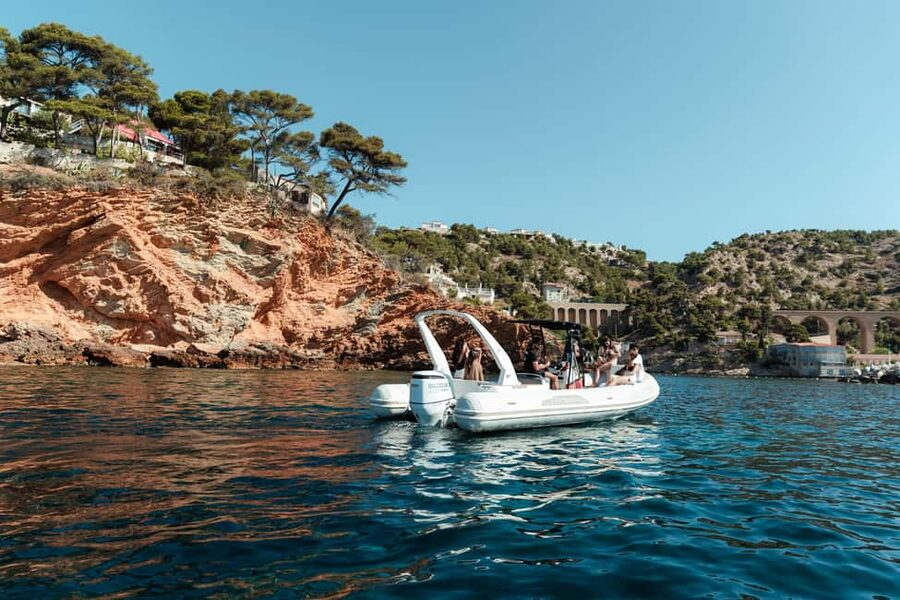 Marseille: Côte Bleue Calanques Boat Tour with Swimming - Leaving the Old Port beside the Mucem