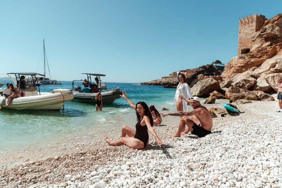 Marseille: Frioul Islands Boat Tour with Swim Stop - Vallon des Auffes and Marseille’s fishing past