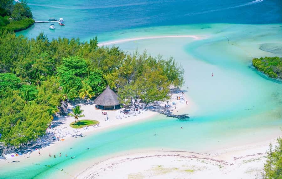 Mauritius: Catamaran Cruise to Ile Aux Cerfs with BBQ Lunch - Key details to know before you book
