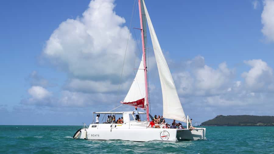 Mauritius: Catamaran Day Cruise to lle aux Cerfs with Lunch - Key points to know before you book