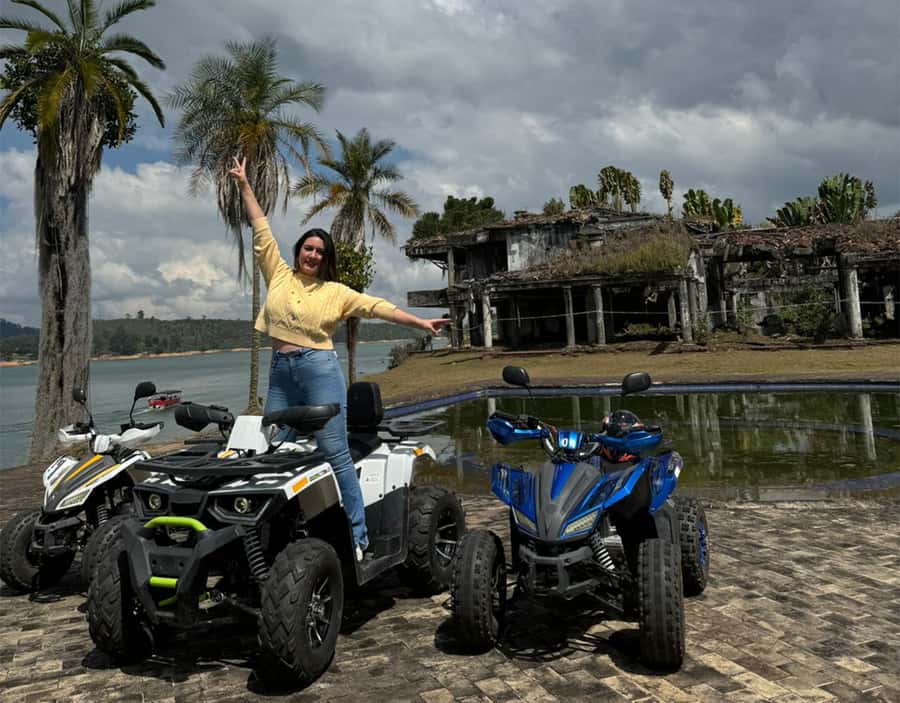 Medellin: Guatapé Day Trip & Boat to Pablo Escobar's Estate - Why this day trip works so well