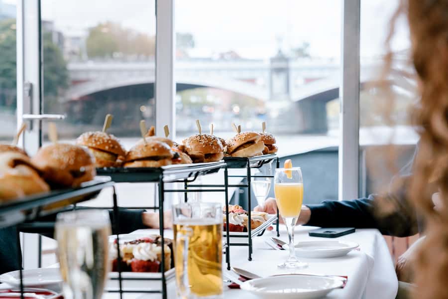Melbourne: 2-Hour Bottomless Brunch Cruise - Boarding at Southgate and finding Berth 1