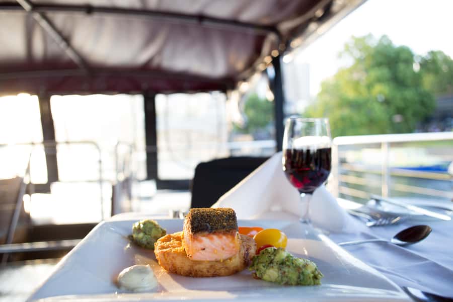 Melbourne: 4-Course Dinner Cruise with Drinks - Is $138 good value for three hours?