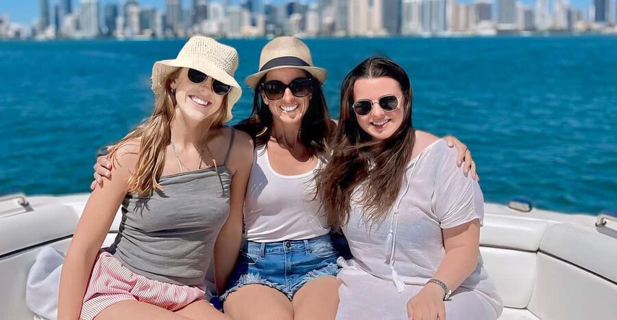 Miami: Private Boat Charter Guided and Tailored Experience - Starting on the Miami River