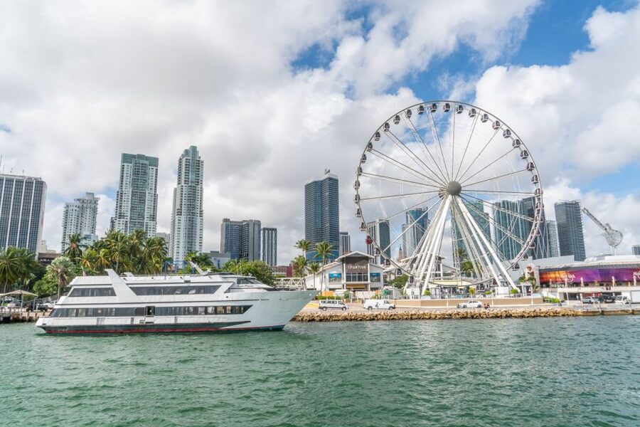 Miami: The Original Millionaire’s Row Cruise - Millionaire’s Row and the famous-house search