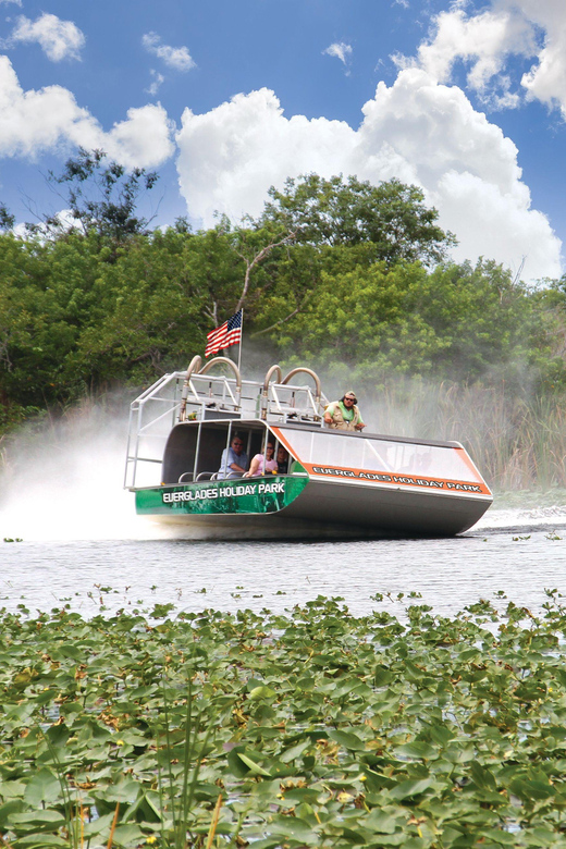 Miami: Wild Everglades Airboat Ride and Gator Encounters - The alligator presentation and wildlife exhibits