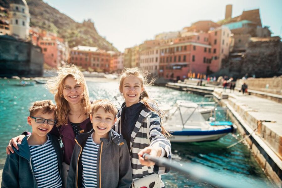 Milan: Cinque Terre Full-Day Guided Trip With Cruise - Weather, crowds, and the best mindset