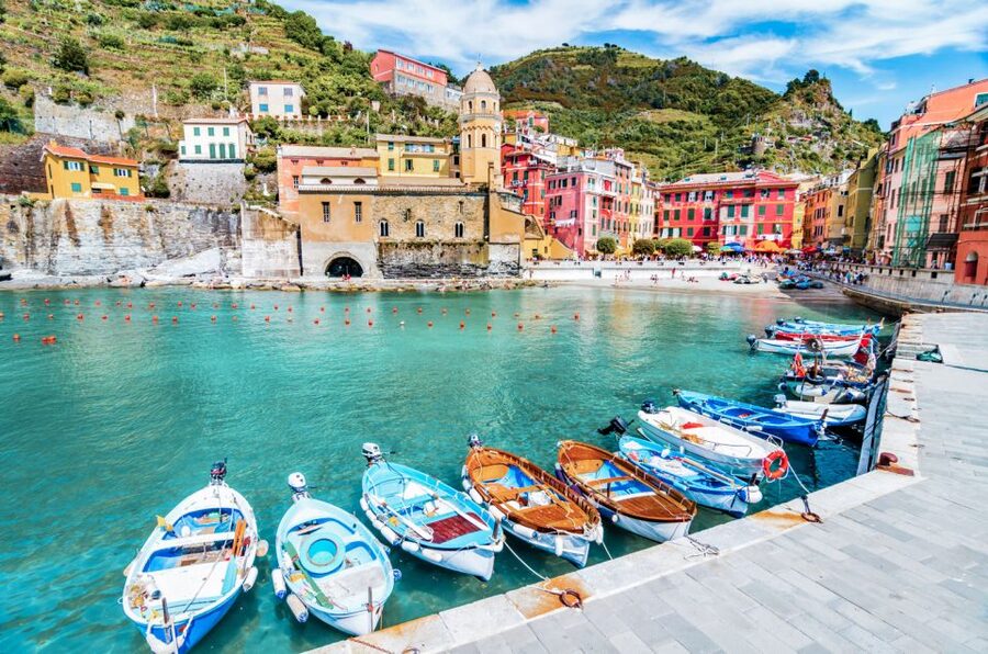 Milan: Cinque Terre Full-Day Guided Trip With Cruise - The guides and audio system can shape your day