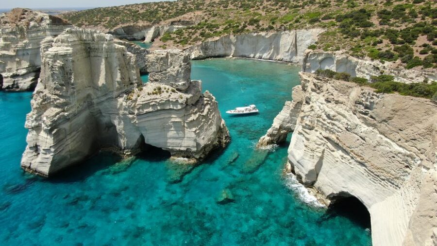 Milos: Half-Day Speedboat Cruise to Klefiko with Snorkeling - The return to Adamas: Cape Vani and Klima