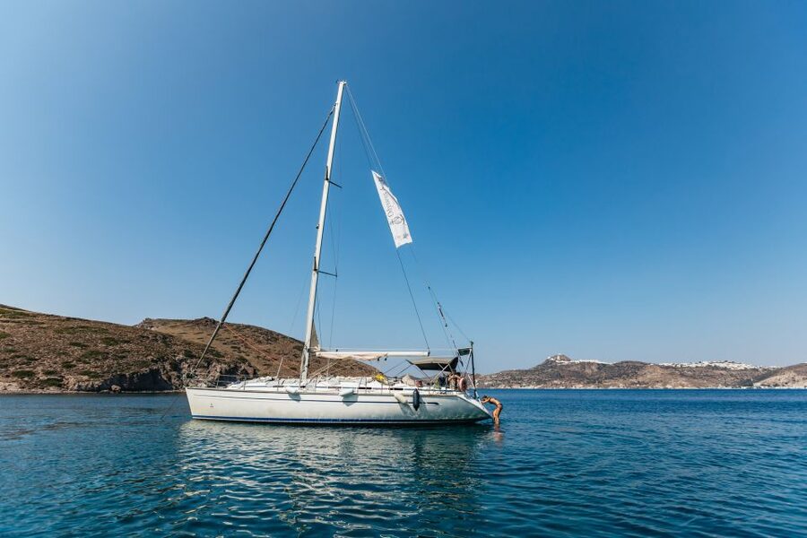 Milos: Kleftiko Cruise with Meal, Drinks and Photos at Sykia - Cave Vani and Bear Rocks from the sea