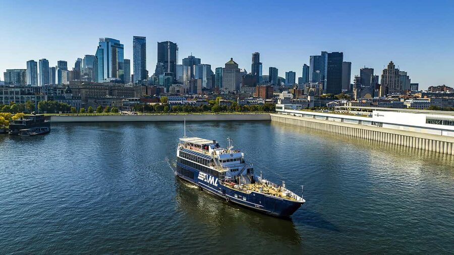 Montréal: Guided Sightseeing River Cruise - Starting at Grand Quai in Old Montréal
