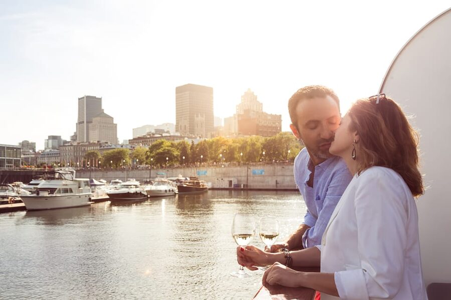 Montreal: Le Bateau-Mouche St. Lawrence Sightseeing Cruise - Practical tips for a smoother ride