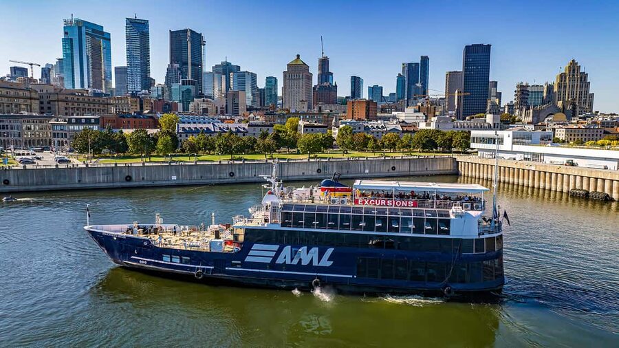 Montréal: Weekend River Brunch Cruise - Service, comfort, and family appeal