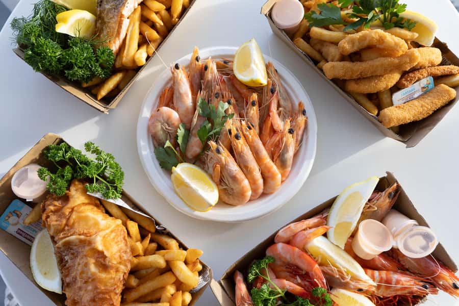 Mooloolaba: Seafood Lunch Cruise - The first minutes on Mooloolaba’s waterways