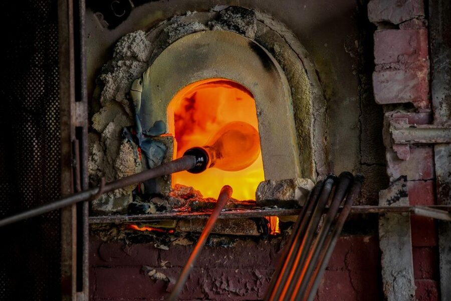Murano & Burano: Boat Tour with Guide & Glass Factory Visit - Why visit Murano and Burano from Venice?