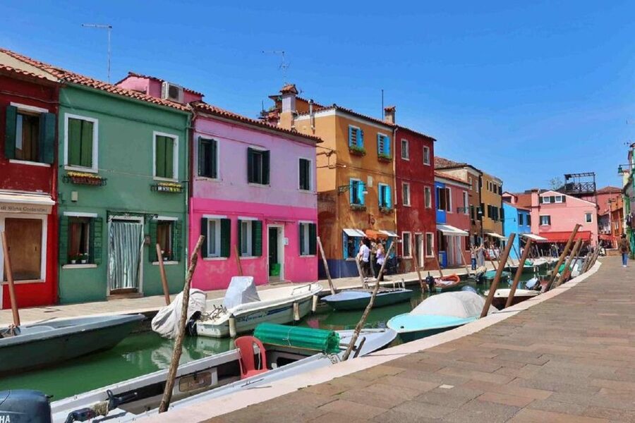 Murano & Burano: Boat Tour with Guide & Glass Factory Visit - Is $23 good value?