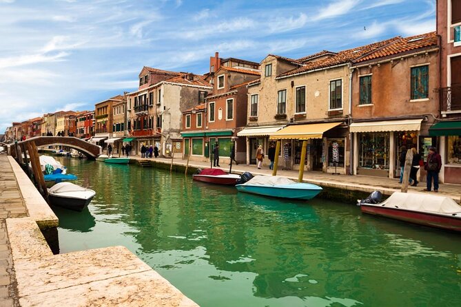 Murano & Burano Islands Guided Small-Group Tour by Private Boat - Key points to know before booking