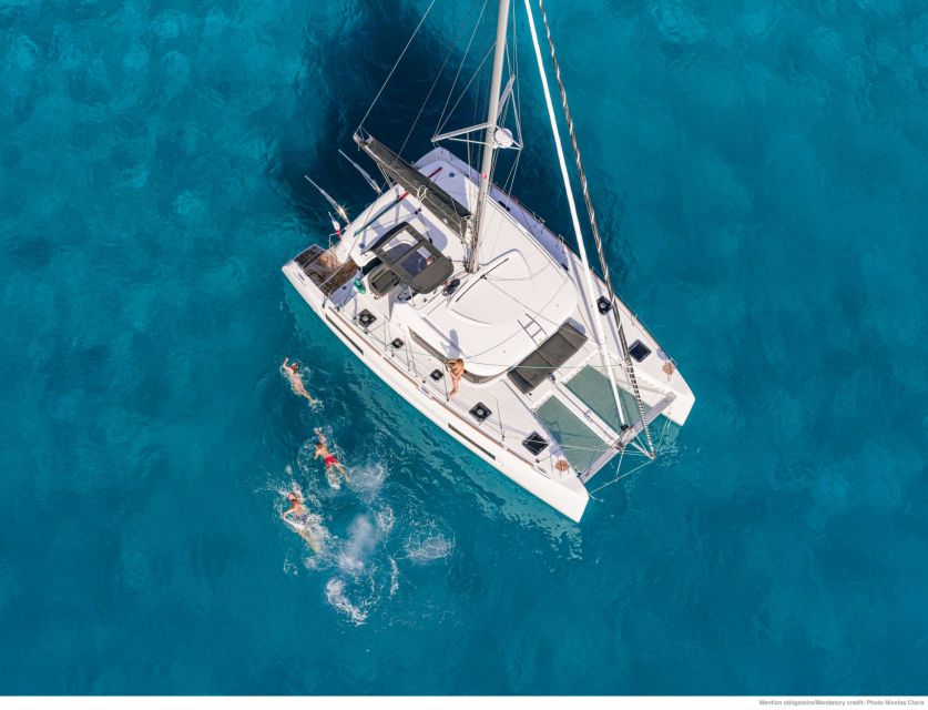 Mykonos: Catamaran Cruise with Lunch, Drinks and Transfer - Why this five-hour cruise works well in Mykonos