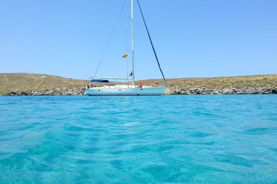 Mykonos: Yacht Cruise to Rhenia and Guided Tour of Delos - A fresh Greek lunch served at anchor