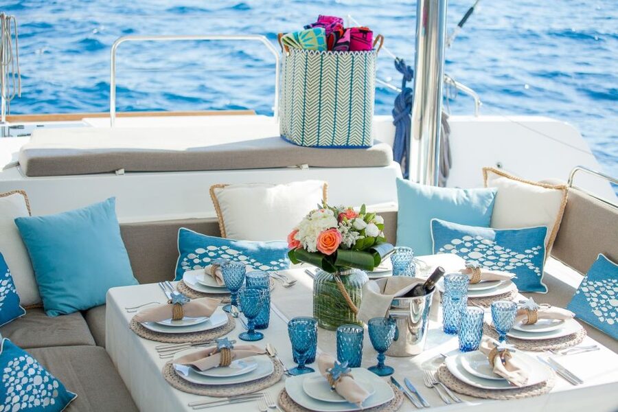 Naxos: Catamaran Cruise with Lunch & Drinks - Who should book this Naxos catamaran cruise?