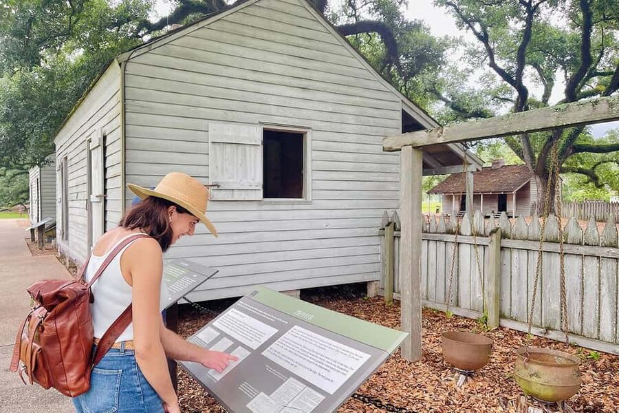 New Orleans: Swamp Boat Ride & Oak Alley Plantation Tour - How the day feels from start to finish