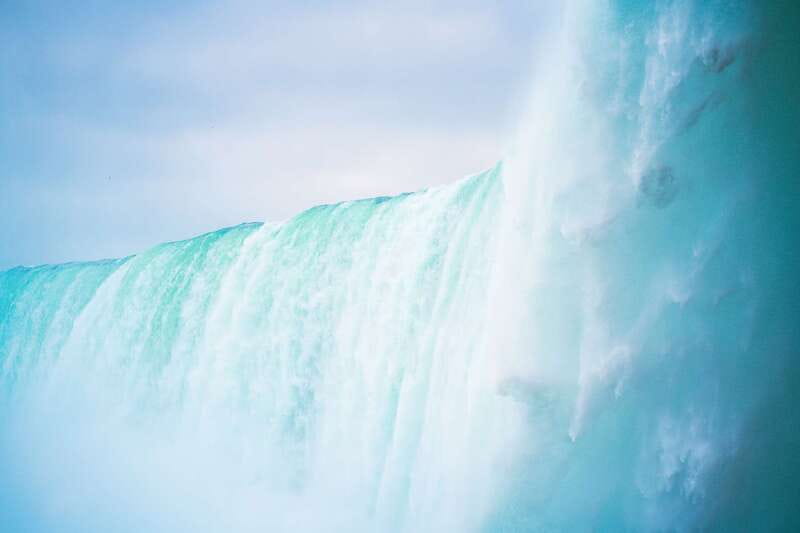 Niagara Falls: Boat Trip & Journey Behind the Falls Tour - How the two attractions work together