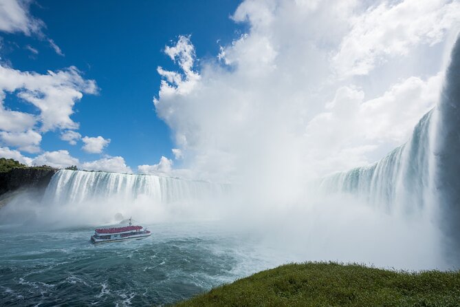 Niagara Falls from Toronto: Skip-the-Line Boat & Skylon Tower - Guides, vehicles, and how the day really feels