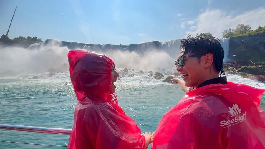 Niagara Falls: Premium Tour, Boat & Journey Behind the Falls - Why this Niagara Falls tour works well