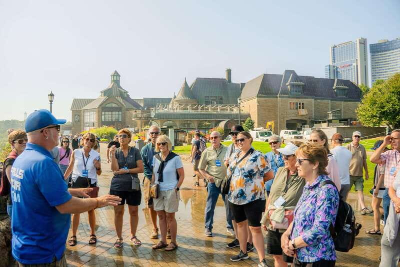 Niagara Falls Tour: Boat Ride, Journey Behind Falls and more - Five reasons this Niagara Falls tour earns attention