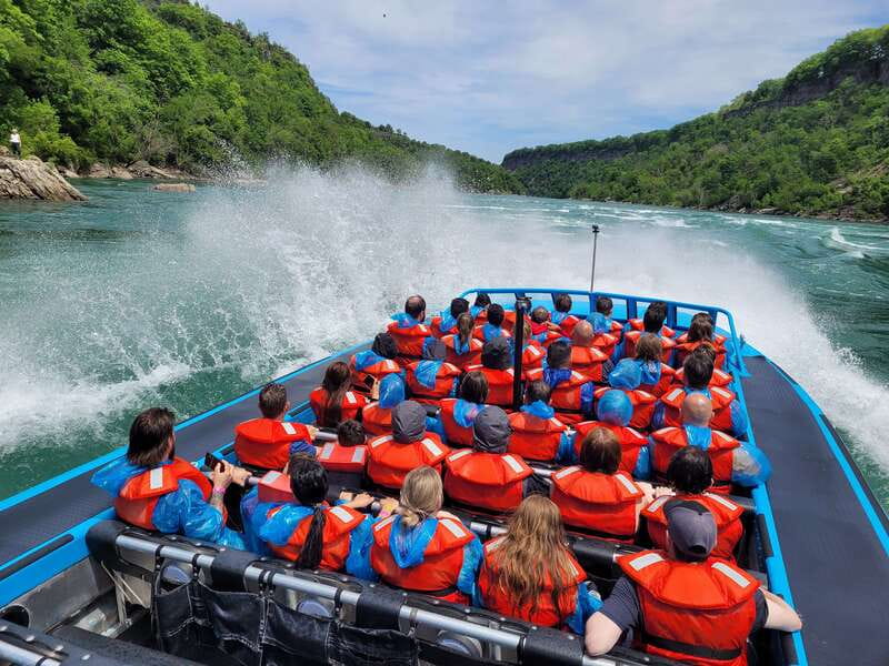 Niagara Falls USA: 45-Minute Jet-Boat Tour on Niagara River - What to bring and what to leave behind