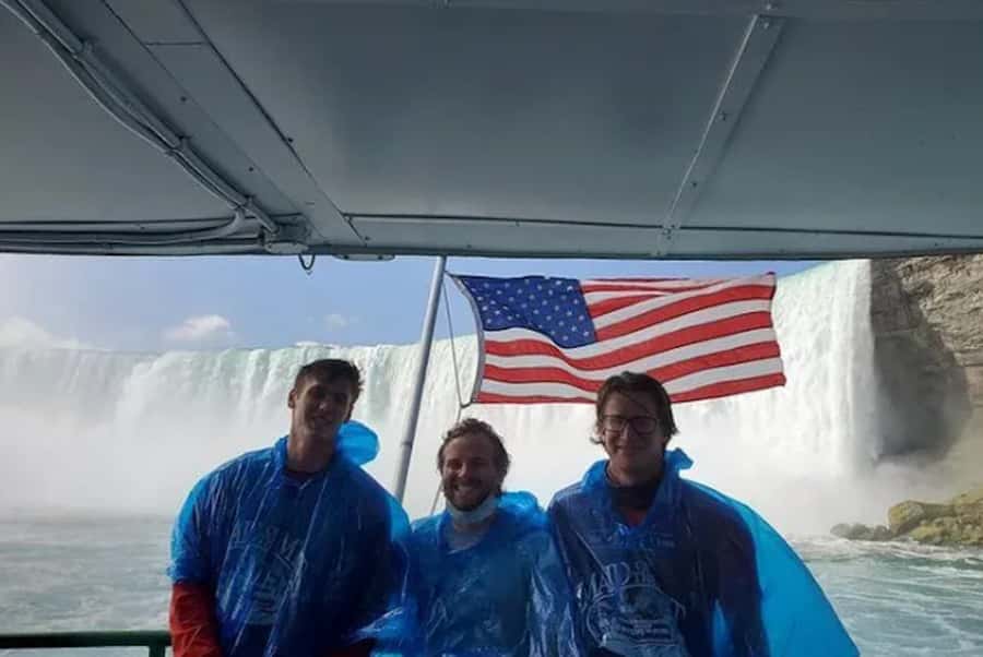 Niagara Falls, USA: Guided Tour with Maid of the Mist Cruise - The Observation Deck and Crows Nest walkway