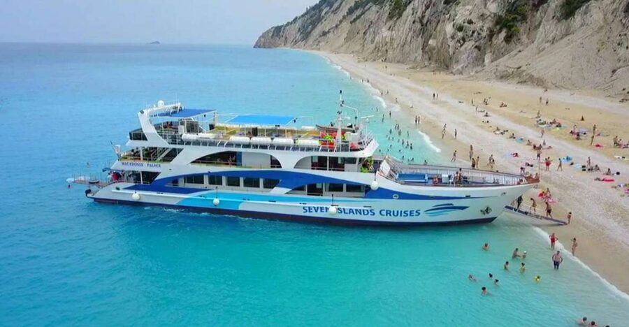 Nidri daily cruise in the Ionian with Makedonia Palace - A full Ionian day from Nidri