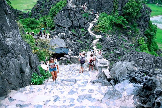 Ninh Binh Full-Day Tour from Hanoi to Hoa Lu, Tam Coc & Mua Cave Via Boat & Bike - Mua Cave and the almost 500-step climb