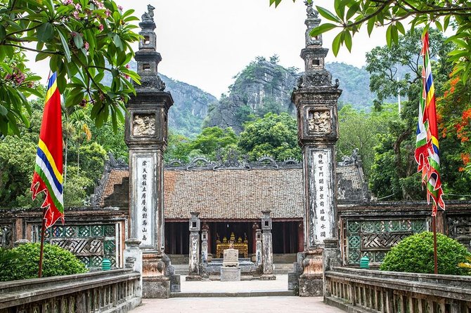 Ninh Binh Full-Day Tour from Hanoi to Hoa Lu, Tam Coc & Mua Cave Via Boat & Bike - What $33 really gets you