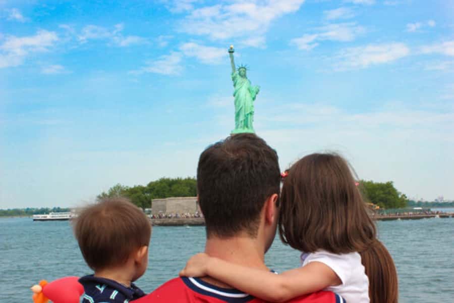 NYC: Circle Line 1-Hr Statue of Liberty Skip-The-Line Cruise - What this one-hour harbor cruise actually gives you
