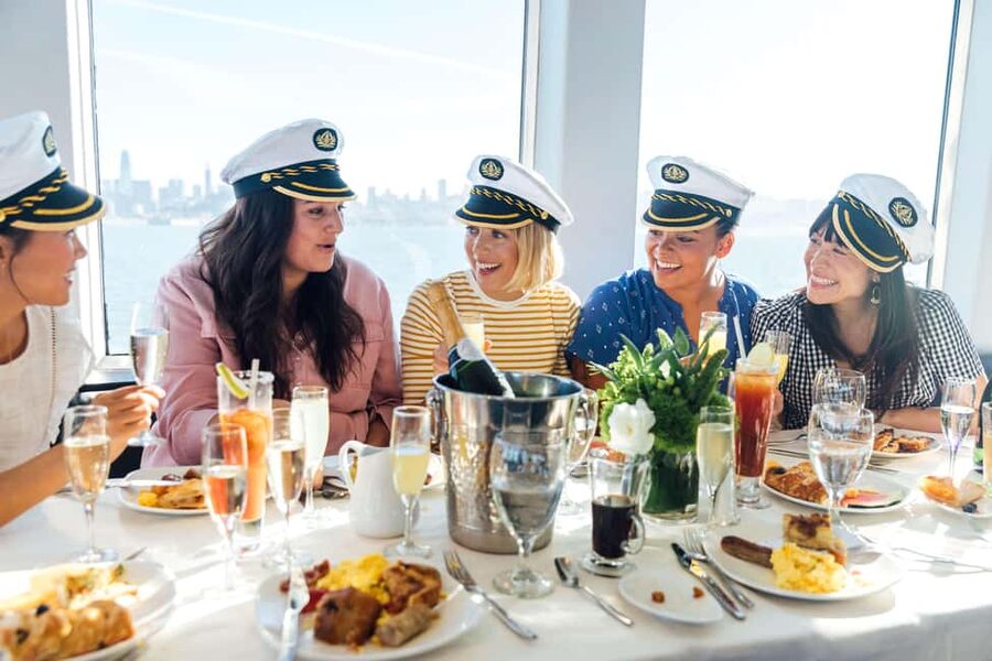 NYC: City Cruises Brunch, Lunch, or Dinner Buffet Cruise - Midtown towers and Lower Manhattan