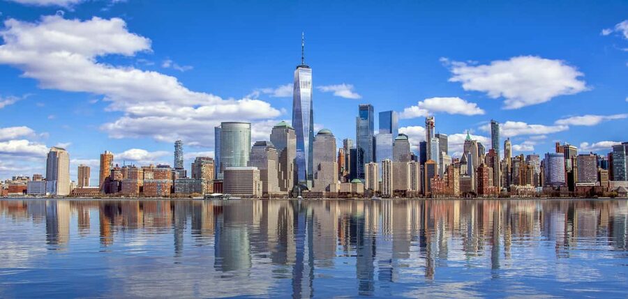 NYC: Starship Landmark 90 Minute Sightseeing Cruise - Governors Island and Lower Manhattan