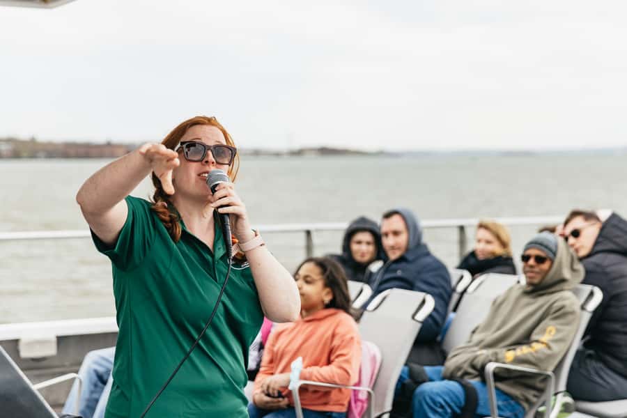 NYC: Statue of Liberty Express Skip-the-Box-Office Cruise - Ellis Island and the story of immigration