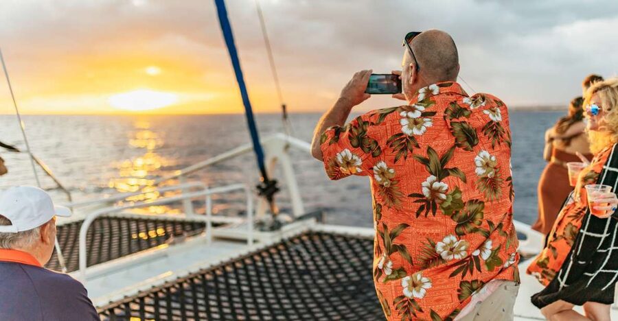 Oahu: Waikiki Sunset Catamaran Cocktail Cruise - Key points to know before boarding